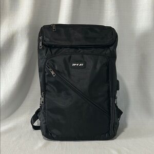 Zip n’ Jet Computer Backpack w/USB port